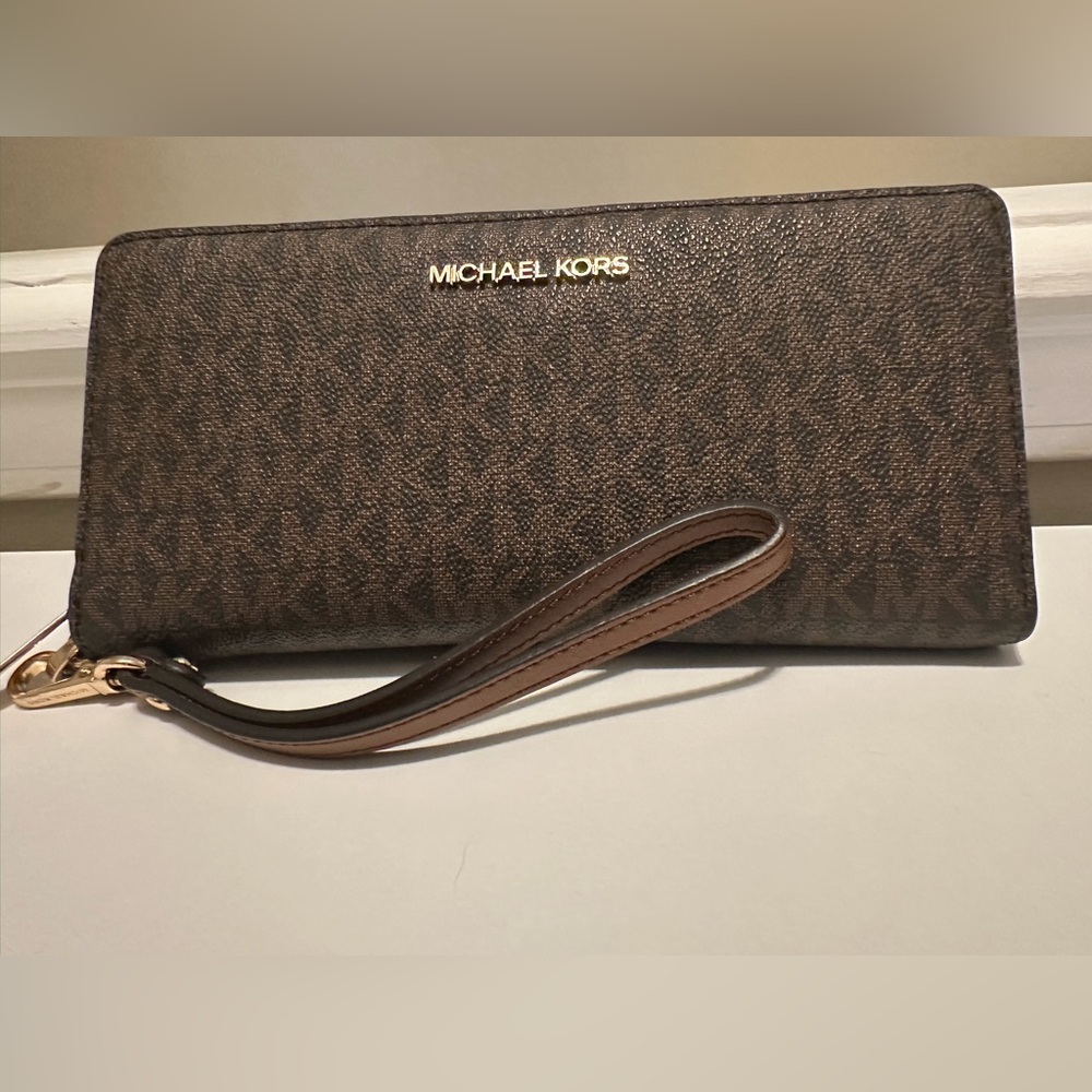 Michael Kors Dark Brown wristlet